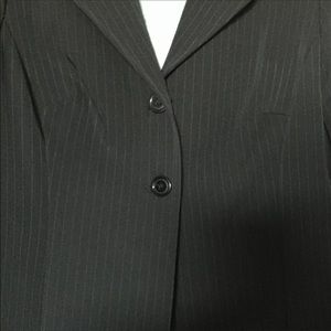 Black business suit size 12